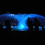 דירה Beachfront Colourful Flat With Swimming Pool *