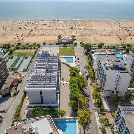 Lejlighed Beachfront Colourful Flat With Swimming Pool *